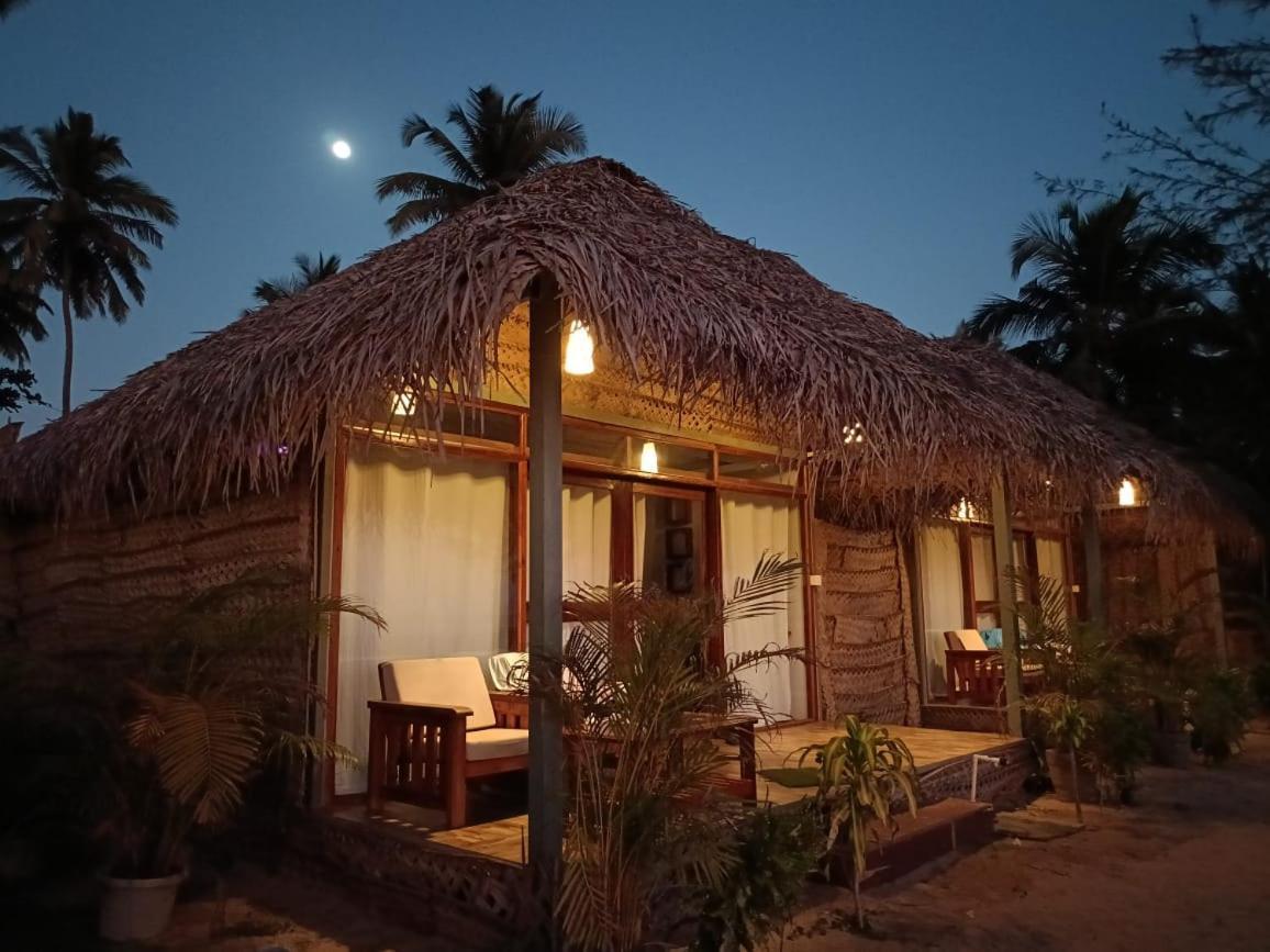 The Coast Beach Resort อากอนดา ภายนอก รูปภาพ