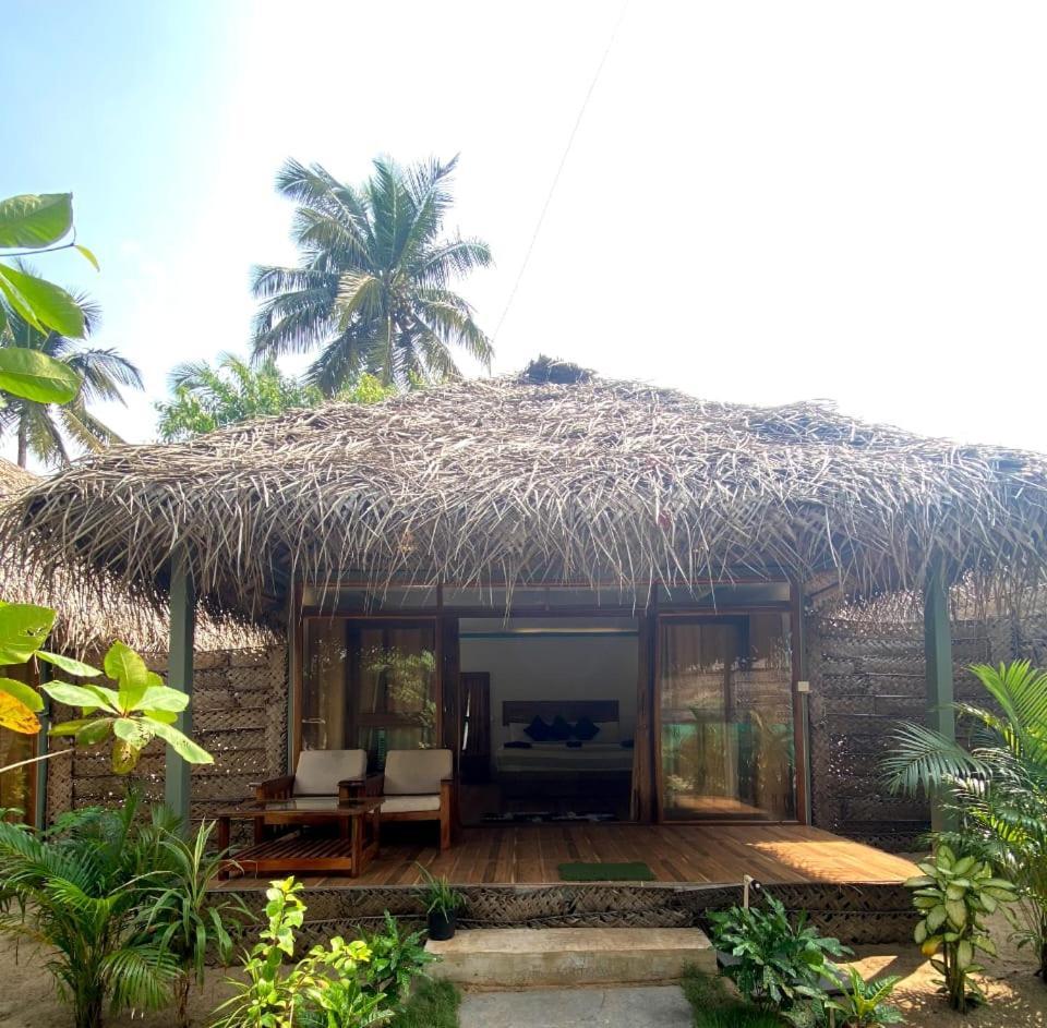 The Coast Beach Resort อากอนดา ภายนอก รูปภาพ