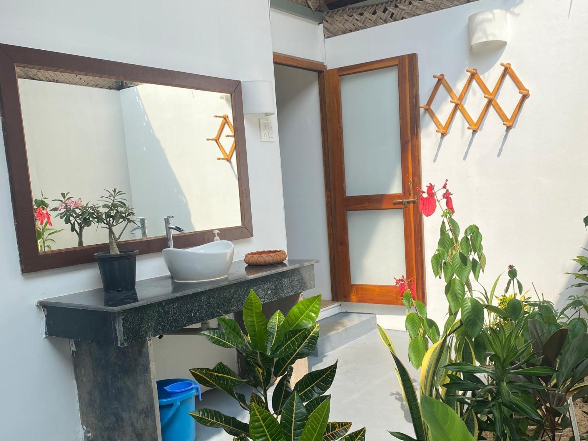 The Coast Beach Resort อากอนดา ภายนอก รูปภาพ